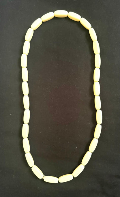 Unique Necklace (white)