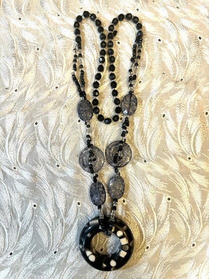 Women's necklace